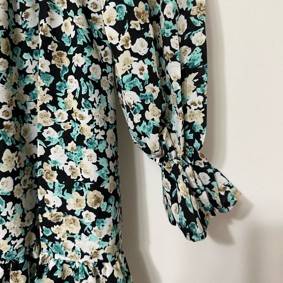 SHEIN Long Sleeve Floral Dress - Picture 5 of 7